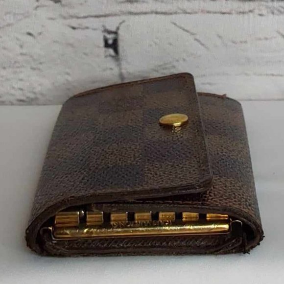 'LOUIS VUITTON' DAMIER 'EBENE'  MONOGRAM 6~RING KEY KEEPER & BOX 2-PIECE SET - Picture 3 of 16